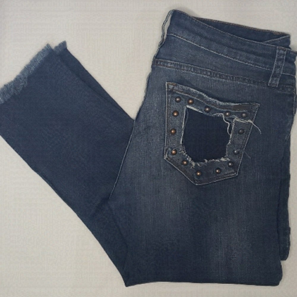 3/$30 STS BLUE Distressed Embellished Mom Jeans